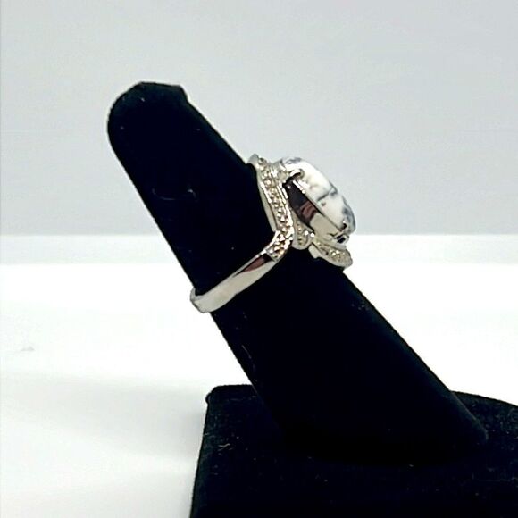 Beautiful Silver Stone Ring - Picture 5 of 7